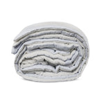 The fluffy quilt can be used all year long. This light weight quilt is perfect for summers and extra layer in winter.
