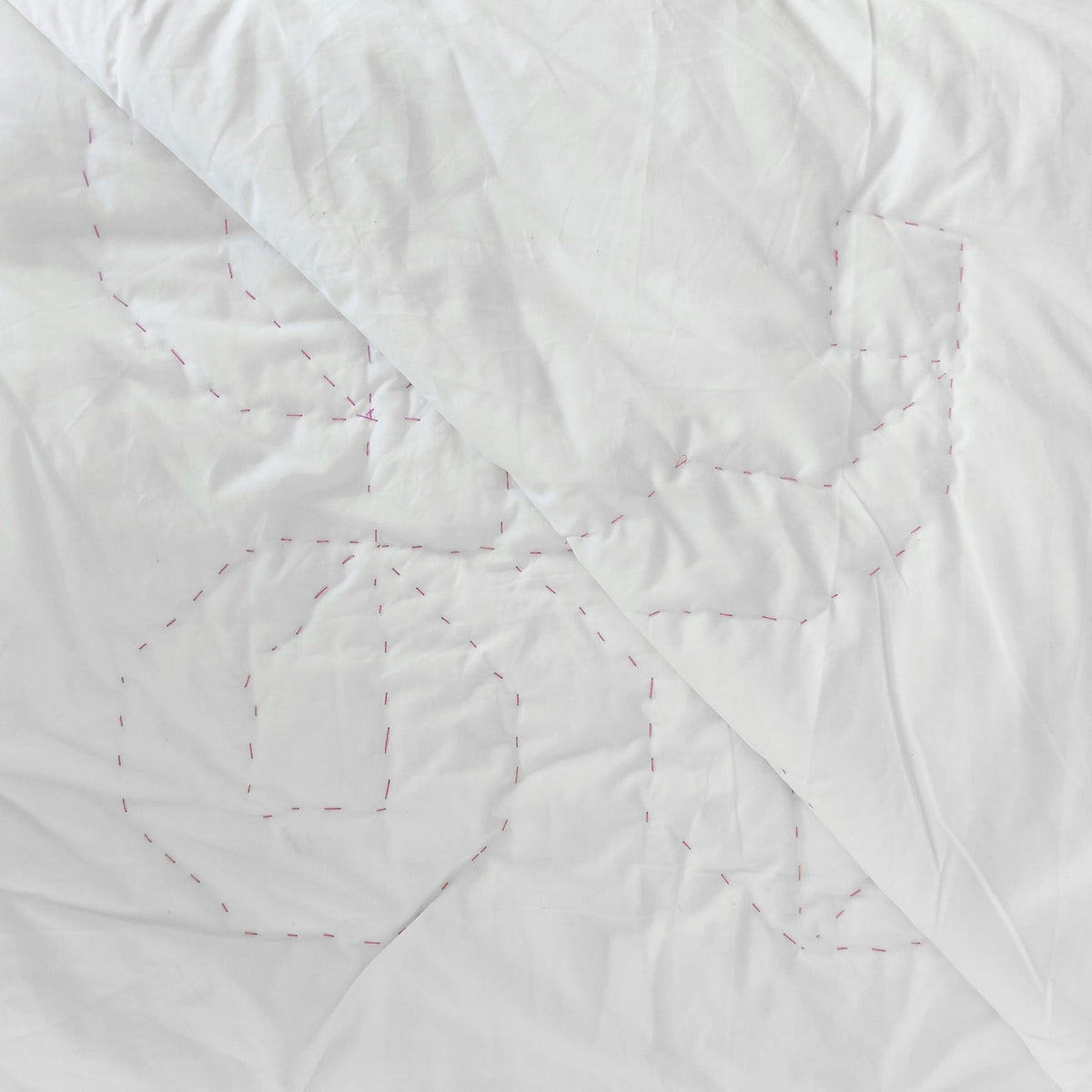 Handmade Cotton Patchwork  Pink Bow Quilt –  with Scalloped Edge